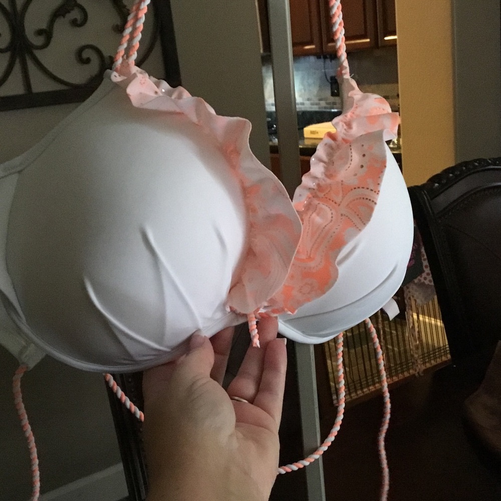 NWT Victorias Secret bathing suit top